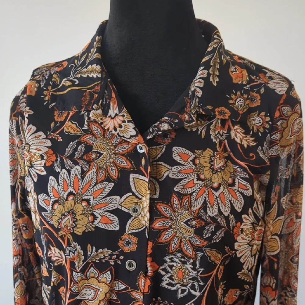 Floral Long Sleeve Women's Top - Picture 5 of 9